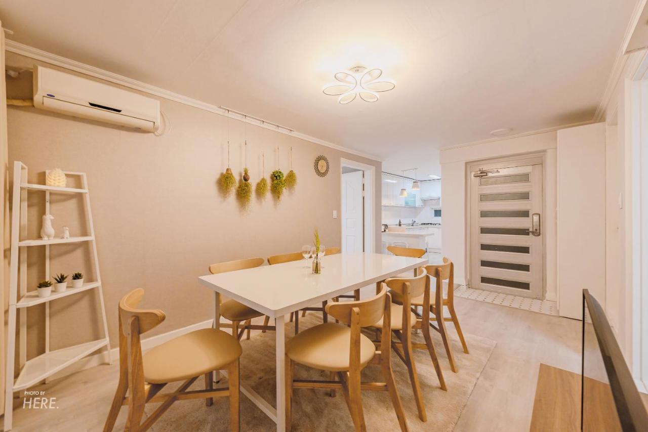 Seeu House Hongdae Seoul Exterior photo