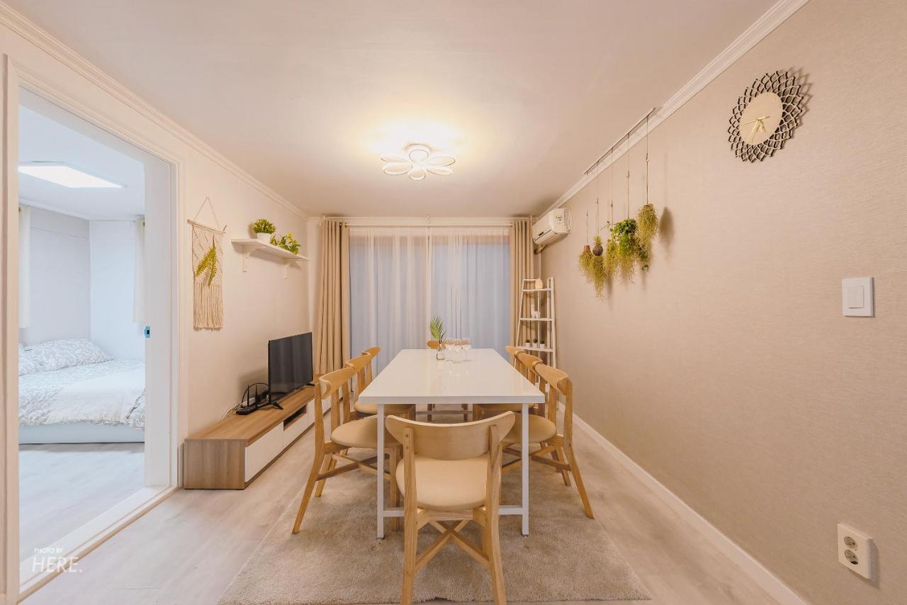 Seeu House Hongdae Seoul Exterior photo
