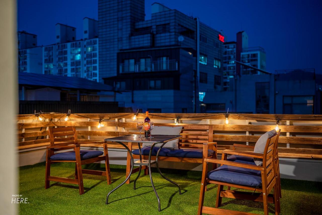 Seeu House Hongdae Seoul Exterior photo